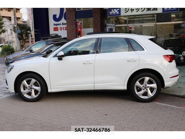 Audi Q3 2023-01 8222499-1