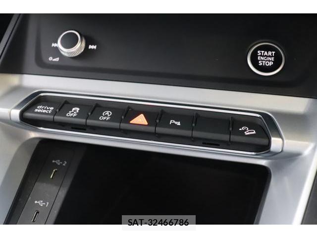 Audi Q3 2023-01 8222499-16