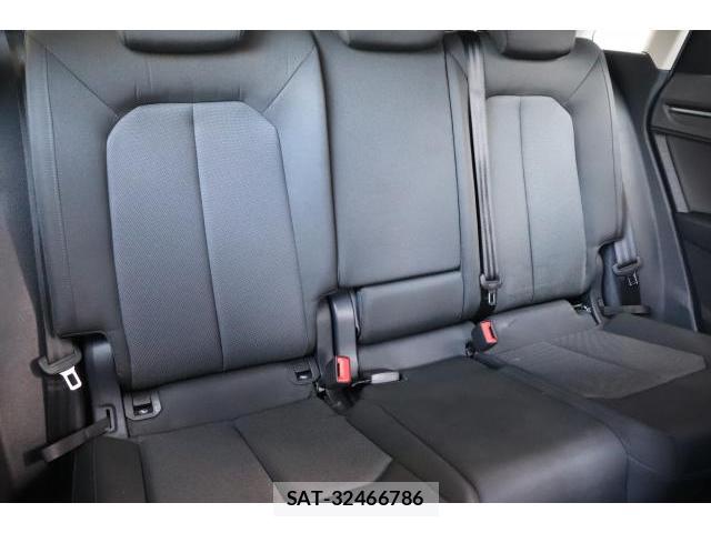 Audi Q3 2023-01 8222499-17