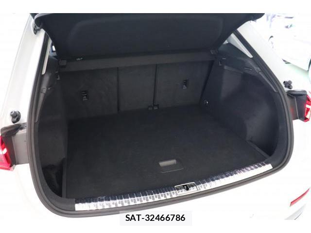 Audi Q3 2023-01 8222499-18