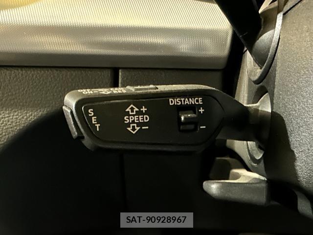 Audi Q5 2019-09 8223008-14