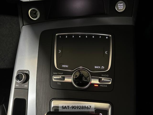 Audi Q5 2019-09 8223008-9