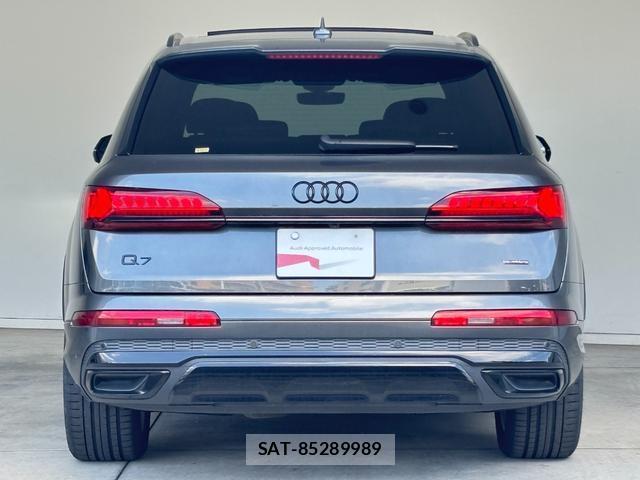 Audi Q7 2024-10 8220618-16