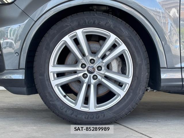 Audi Q7 2024-10 8220618-18