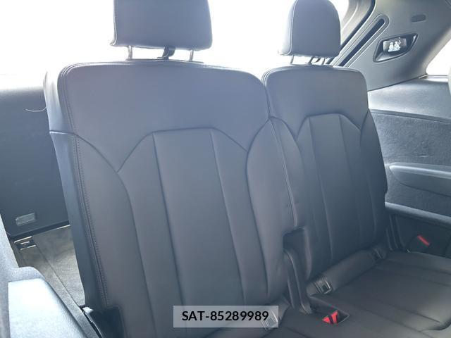 Audi Q7 2024-10 8220618-9