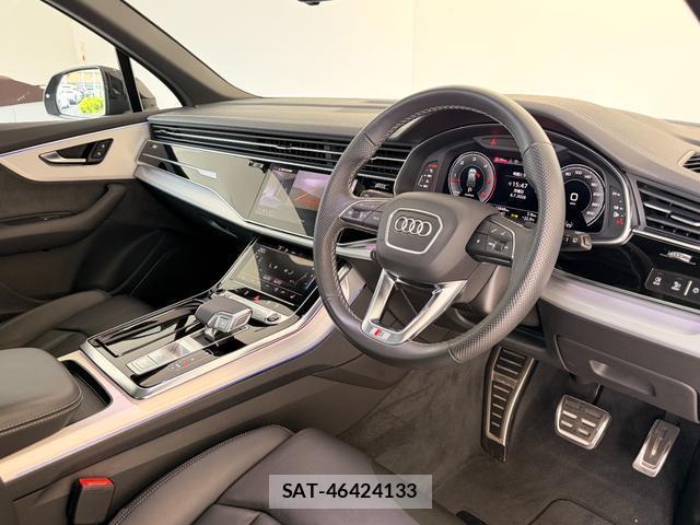 Audi Q7 2024-10 8220619-1