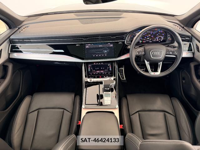 Audi Q7 2024-10 8220619-10