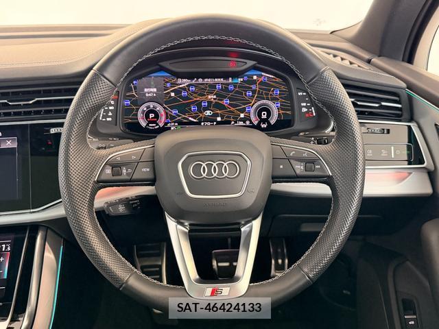 Audi Q7 2024-10 8220619-11