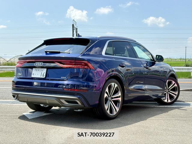 Audi Q8 2020-01 8217255-1