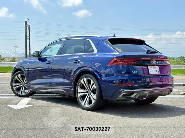 Audi Q8 2020-01 8217255-3