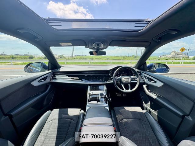 Audi Q8 2020-01 8217255-5
