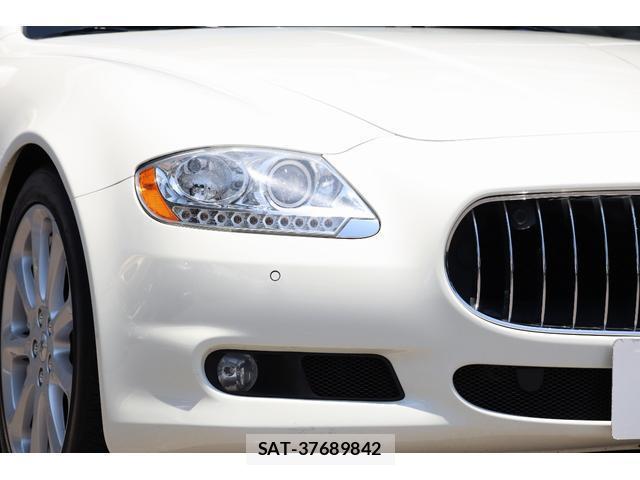 Maserati QUATTROPORTE 2012-12 8220826-16