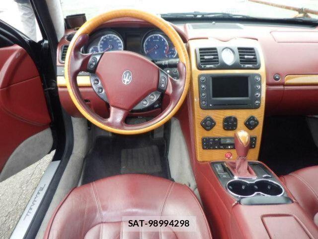 Maserati QUATTROPORTE 2007-07 8223057-5