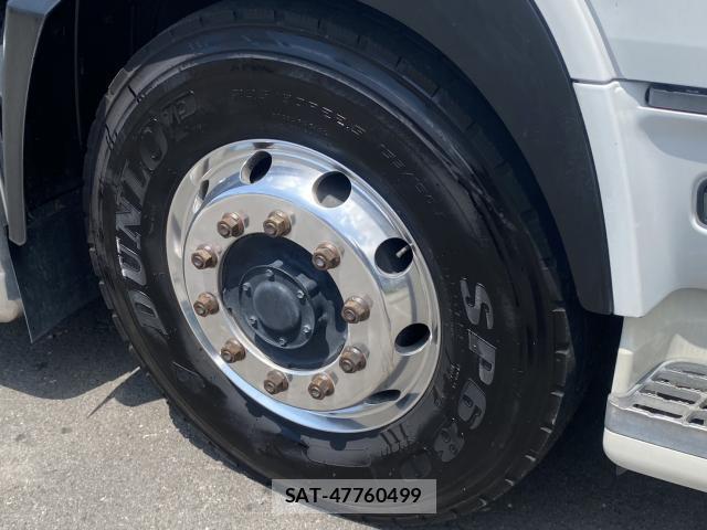 UD Trucks QUON 2018-07 8225612-12