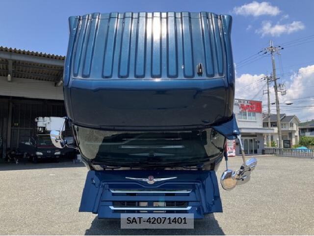 UD Trucks QUON 2023 8225629-15