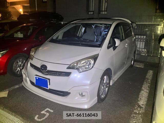 Toyota RACTIS 2014-03 8219622-0