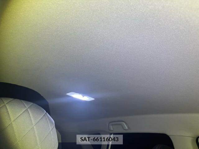 Toyota RACTIS 2014-03 8219622-11