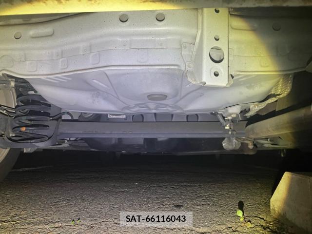 Toyota RACTIS 2014-03 8219622-6