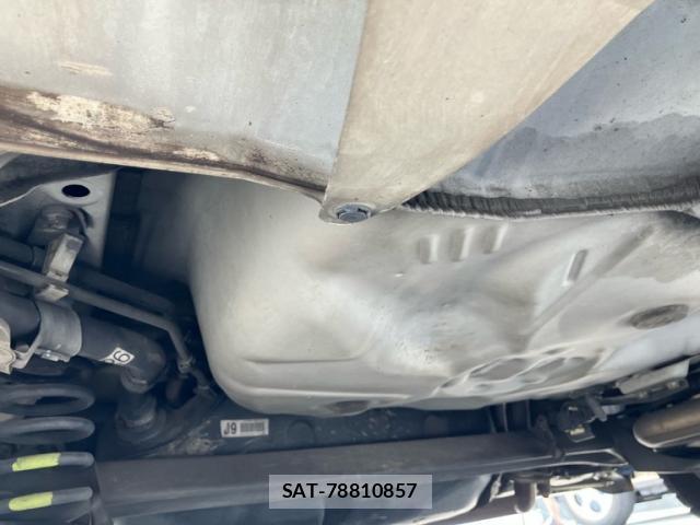 Toyota RACTIS 2010-05 8220050-10