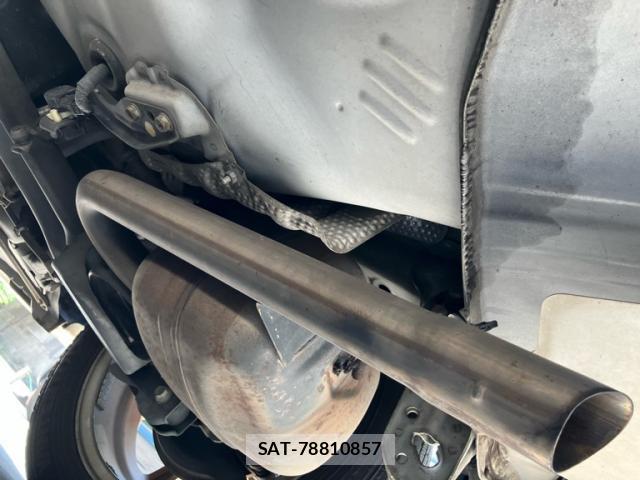 Toyota RACTIS 2010-05 8220050-11