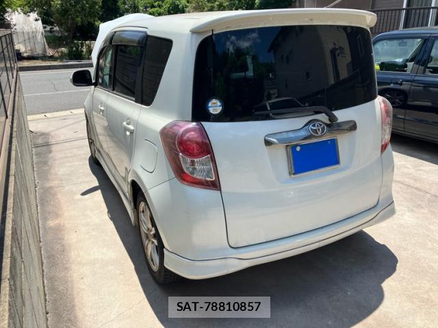 Toyota RACTIS 2010-05 8220050-2