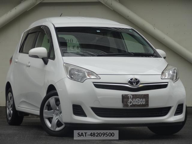 Toyota RACTIS 2011-01 8221246-4