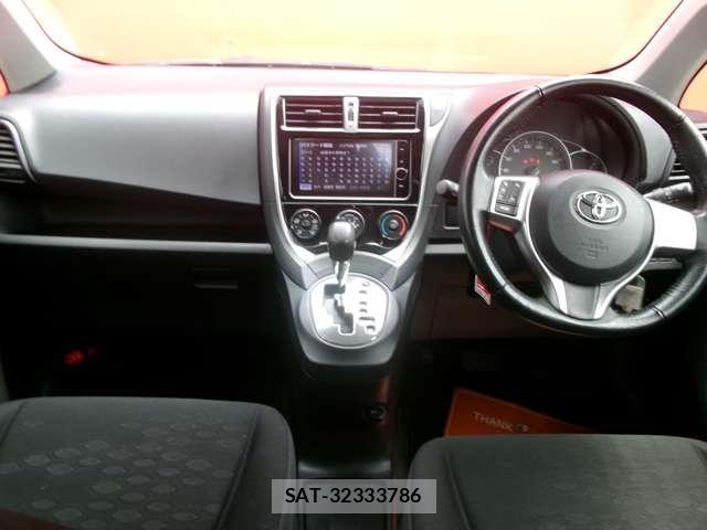 Toyota RACTIS 2013-03 8225653-9