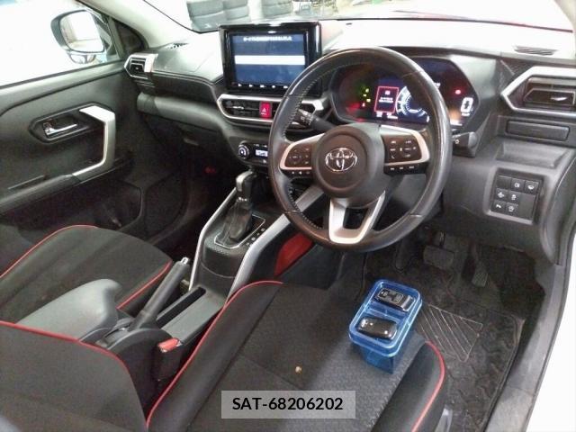 Toyota RAIZE 2021-07 8216430-2