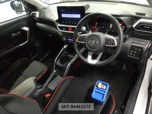 Toyota RAIZE 2020-02 8218119-2