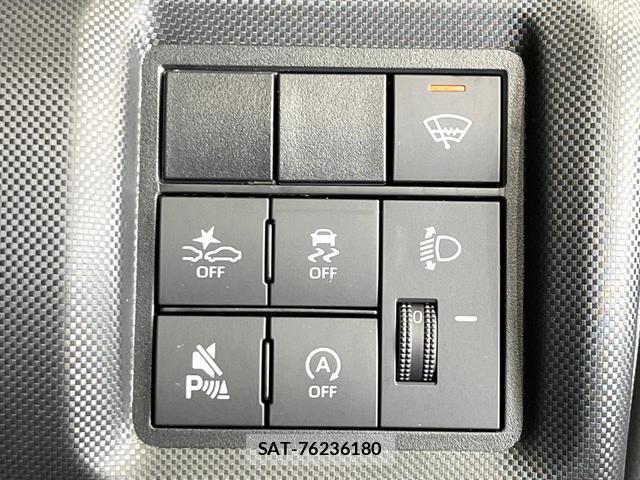 Toyota RAIZE 2025-05 8221086-5
