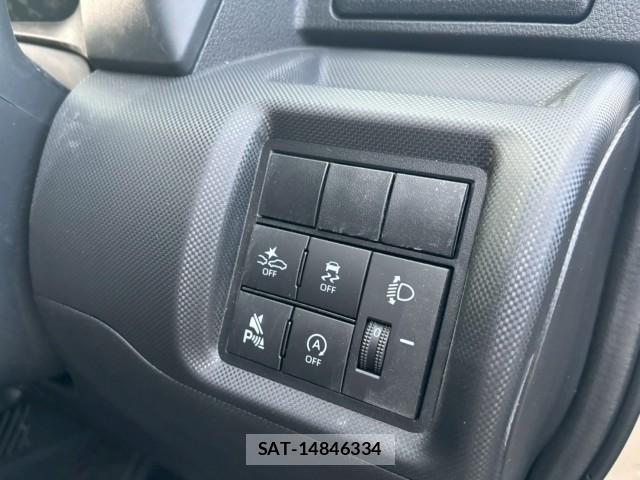 Toyota RAIZE 2025-09 8221460-17