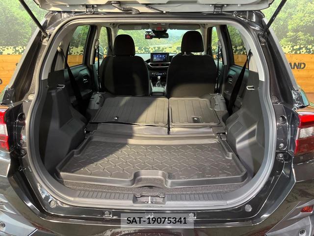 Toyota RAIZE 2020-07 8223390-9