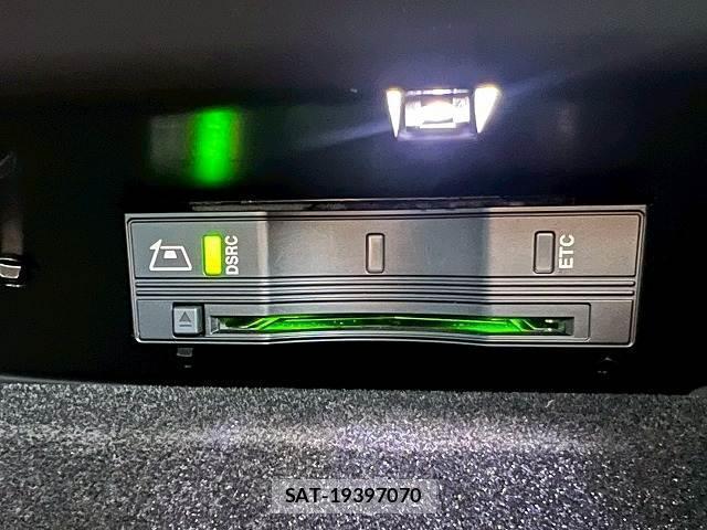 Land Rover RANGE ROVER VELAR 2018-11 8224274-9