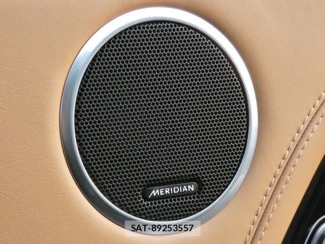 Land Rover RANGE ROVER 2019-04 8222617-17