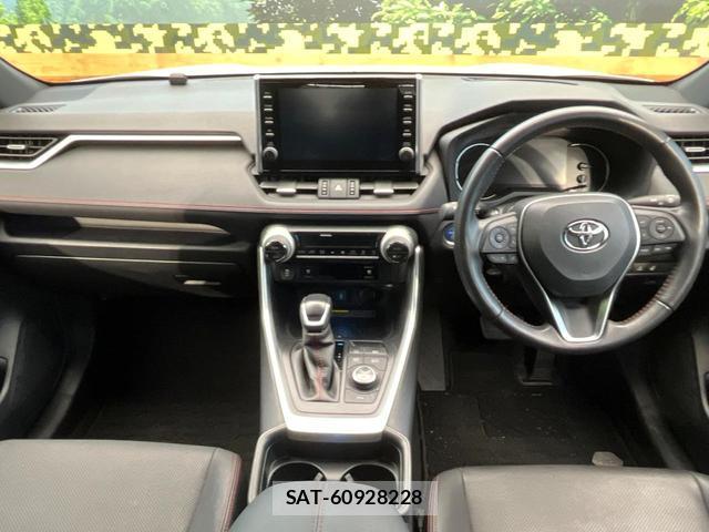 Toyota RAV4 PHV 2021-07 8220361-1