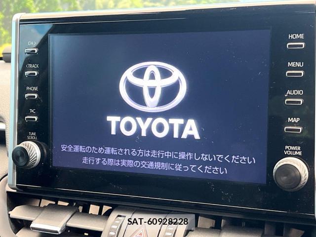Toyota RAV4 PHV 2021-07 8220361-2