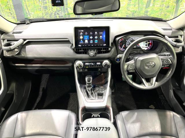 Toyota RAV4 2019-12 8216121-1