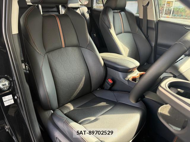 Toyota RAV4 2025-10 8216264-13