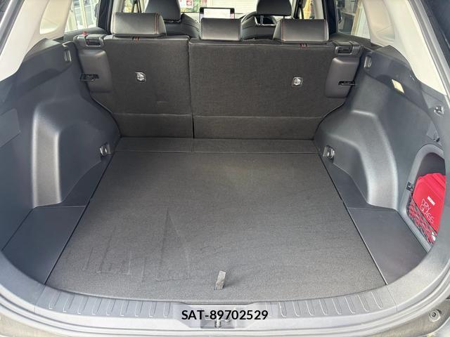 Toyota RAV4 2025-10 8216264-17