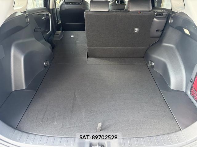 Toyota RAV4 2025-10 8216264-18