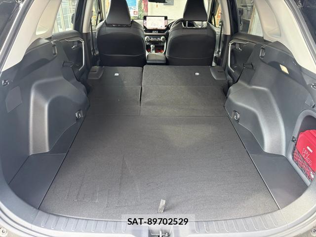 Toyota RAV4 2025-10 8216264-19