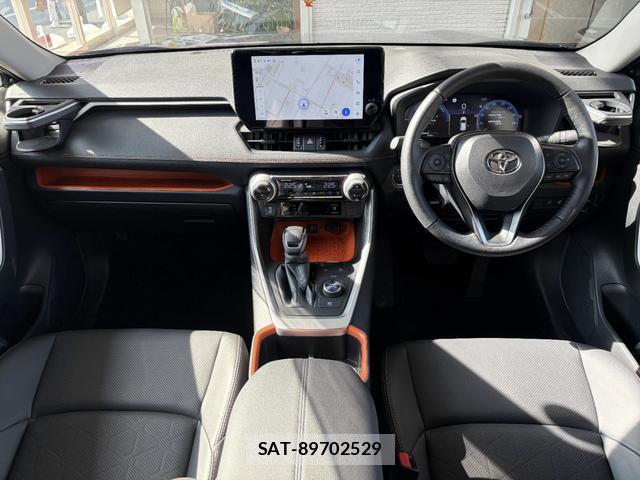 Toyota RAV4 2025-10 8216264-4