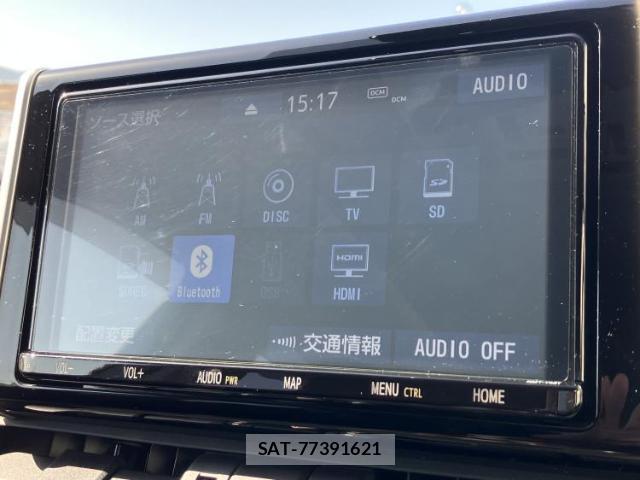 Toyota RAV4 2019-06 8216814-10