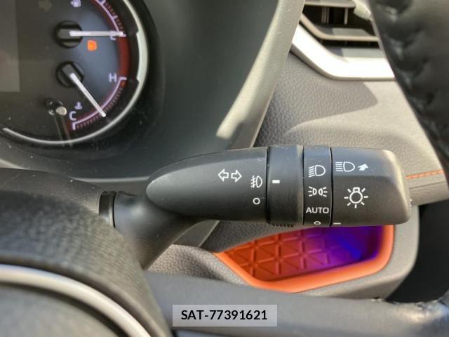 Toyota RAV4 2019-06 8216814-16