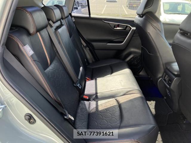 Toyota RAV4 2019-06 8216814-4