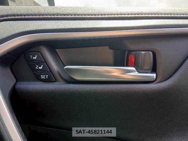 Toyota RAV4 2023-05 8216856-18