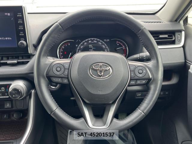 Toyota RAV4 2021-09 8216917-10