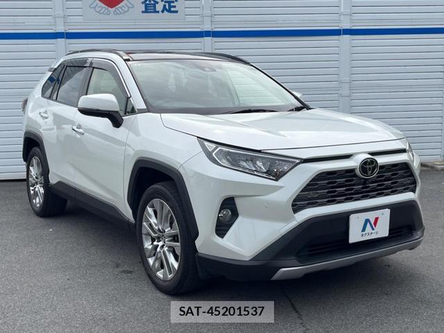 Toyota RAV4 2021-09 8216917-15