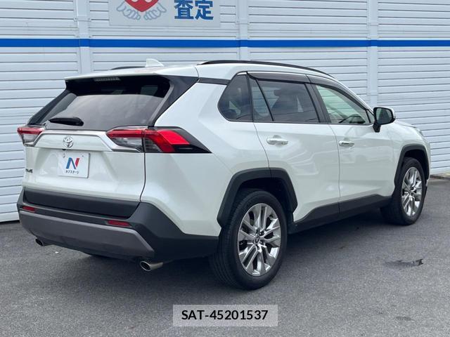 Toyota RAV4 2021-09 8216917-16