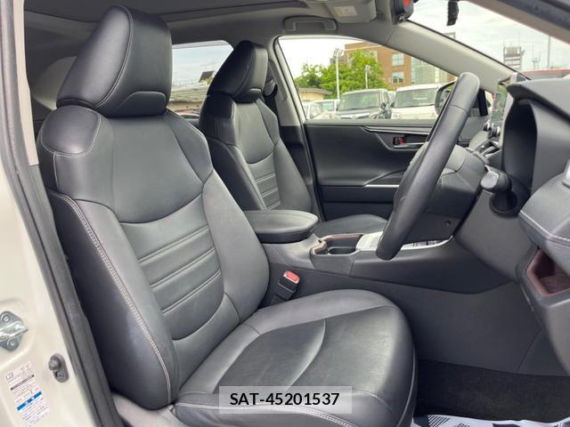 Toyota RAV4 2021-09 8216917-7